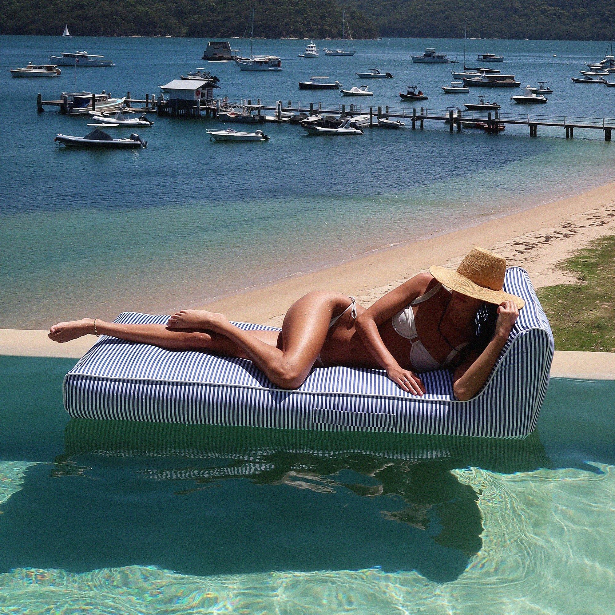 Luxe Lie-On Lounger: Le Weekend Navy image number 2