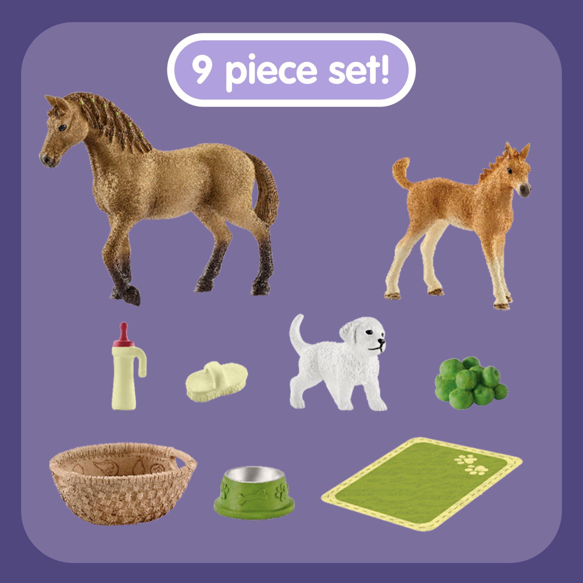 Horse Club: Sarah's Baby Animal Care image number 1