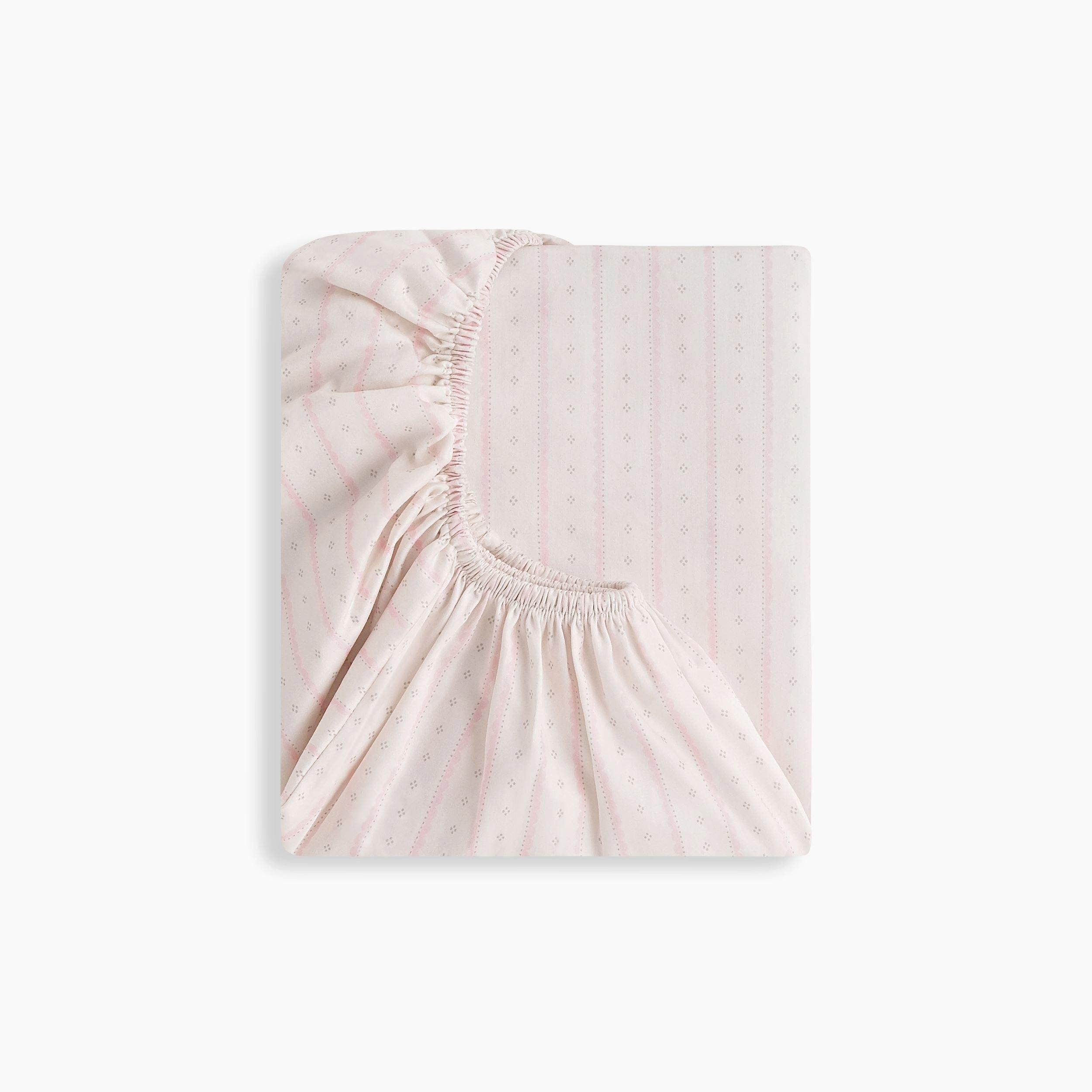 Petal Scallops Crib Sheet- Pink image number 1