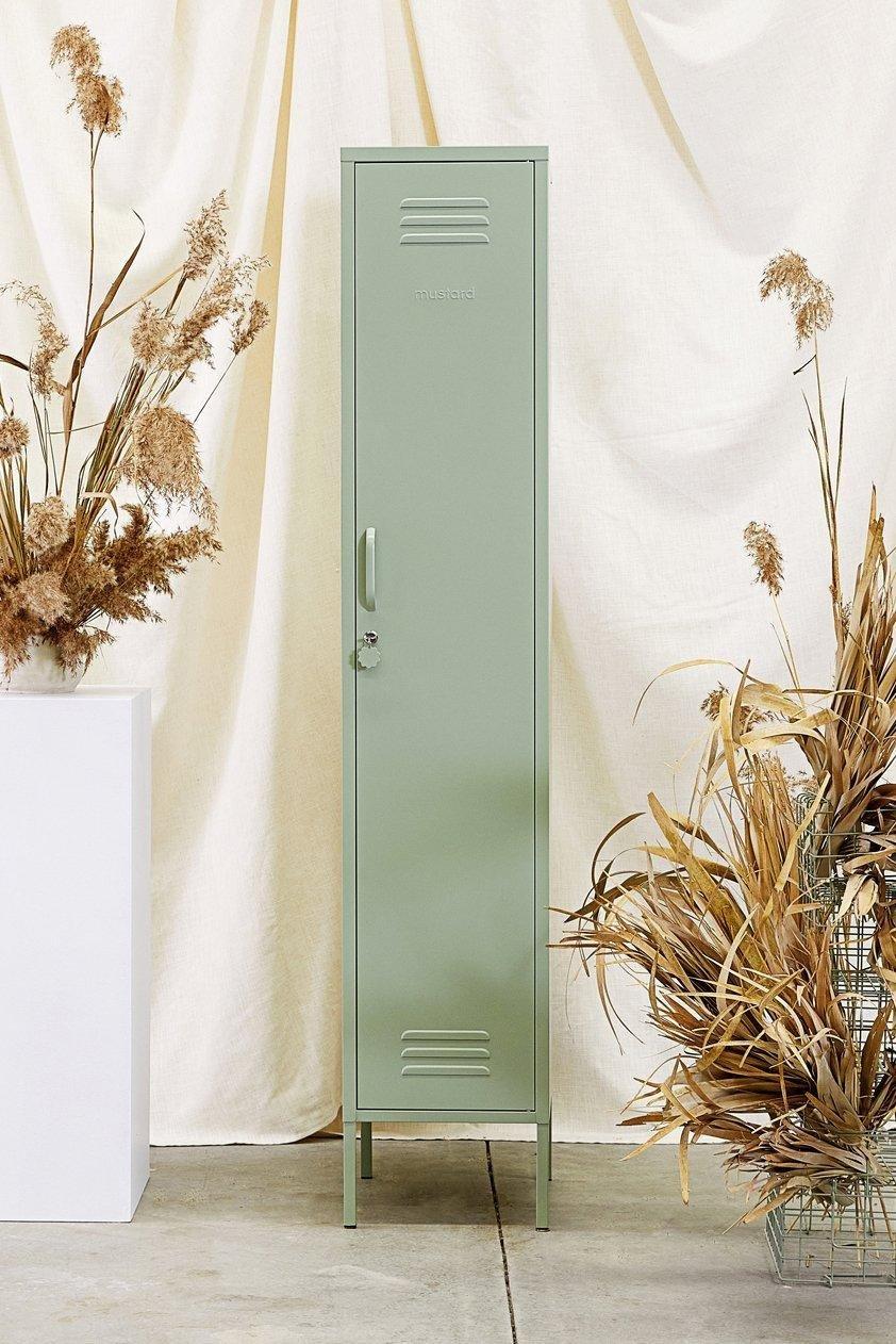THE SKINNY IN SAGE image number 3