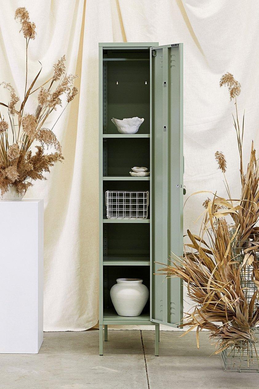 THE SKINNY IN SAGE image number 4