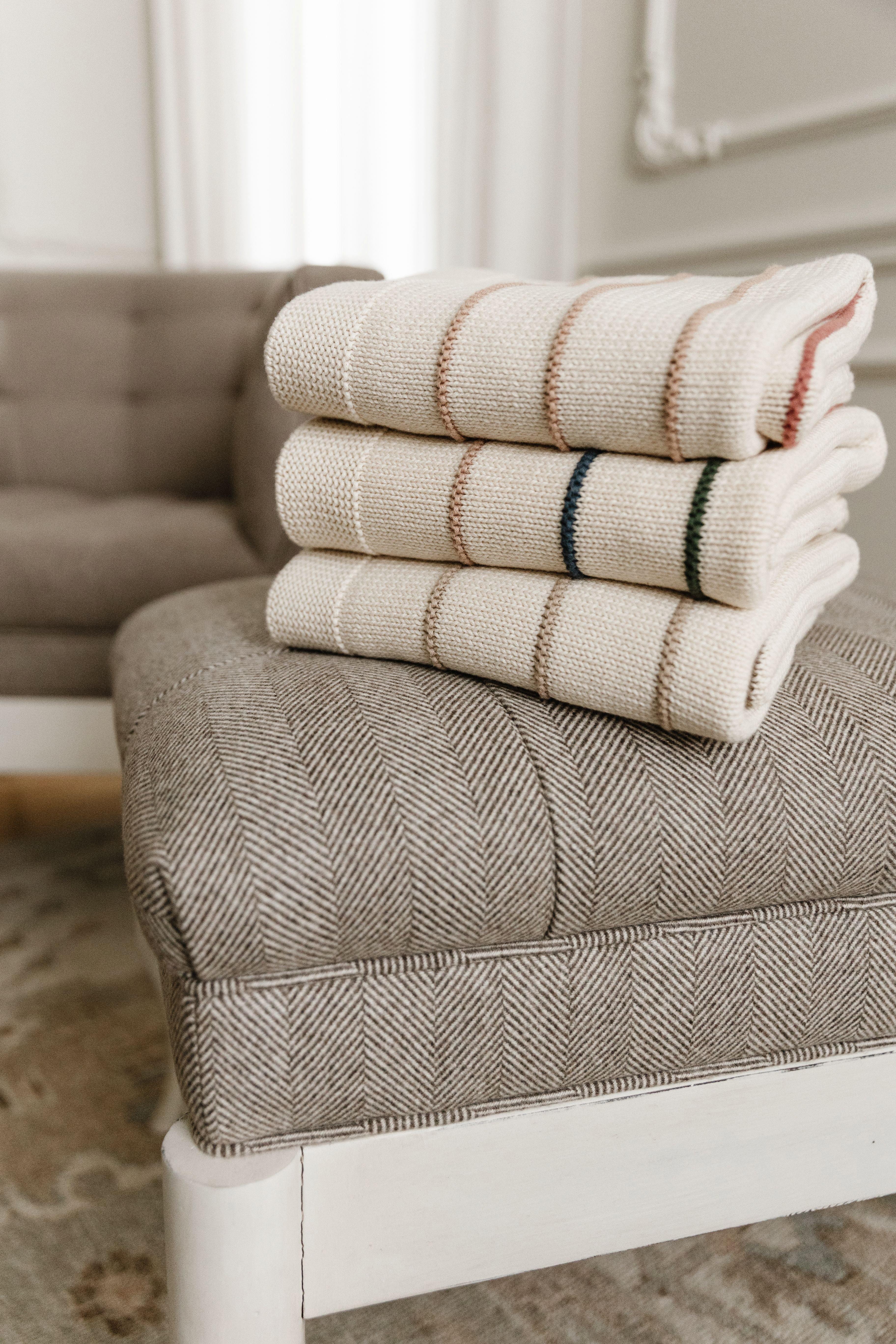 Bande Linen Baby Blanket image number 3