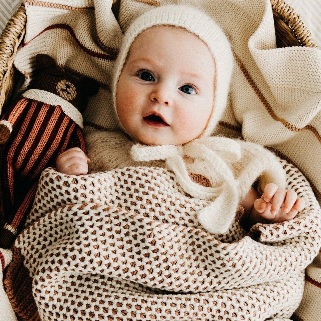 Honeycomb Blush Baby Blanket image number 2