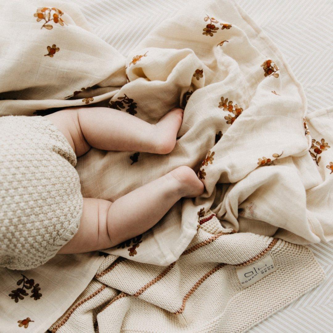 Bande Rose Baby Blanket image number 4