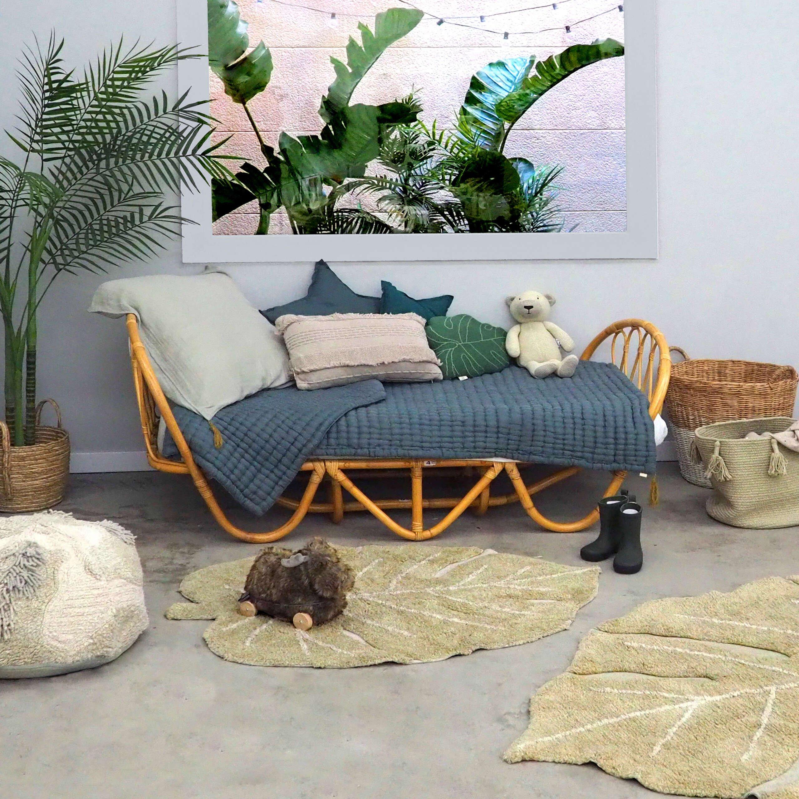Washable Rug Mini Monstera Olive image number 1