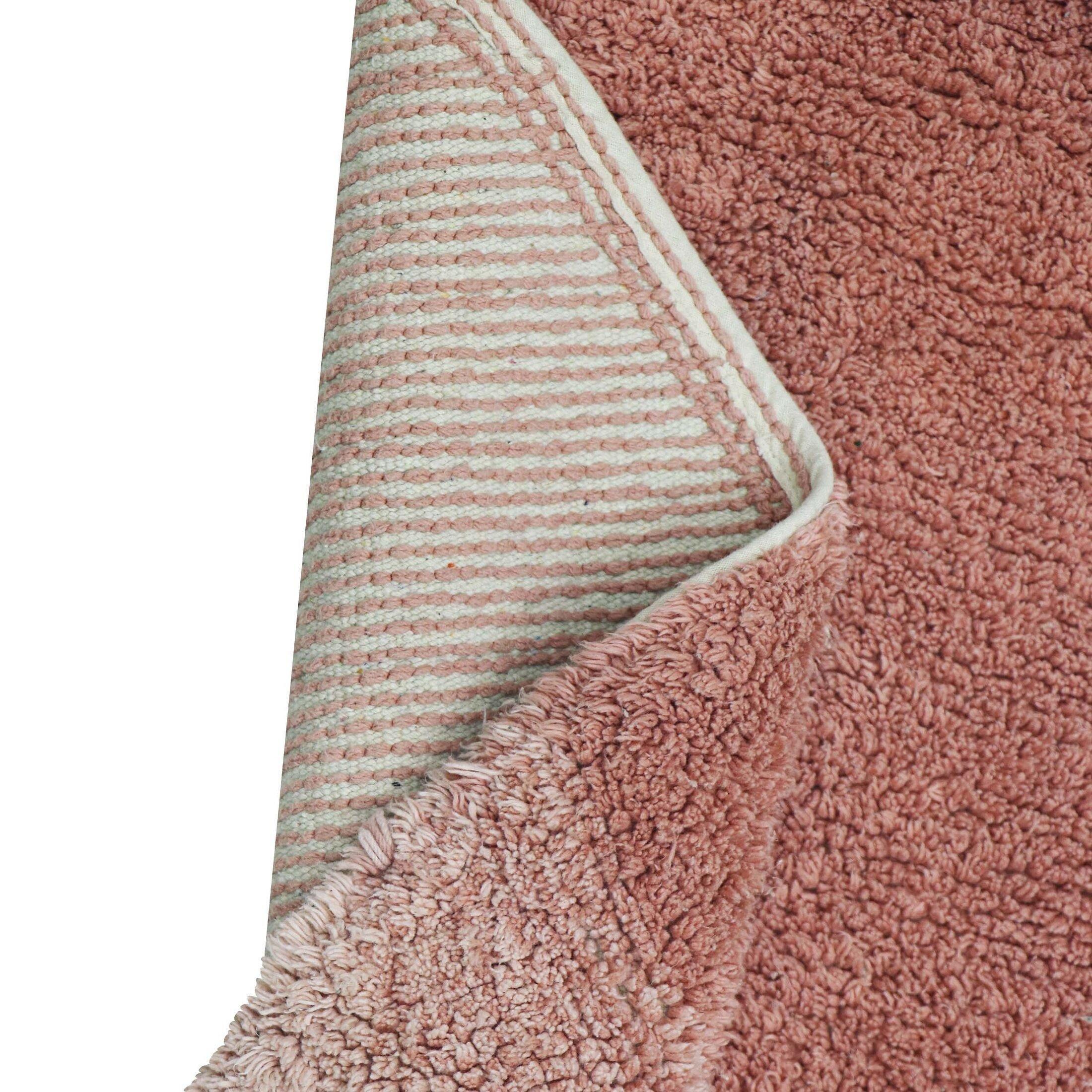 Washable rug Ramona the Radish image number 4