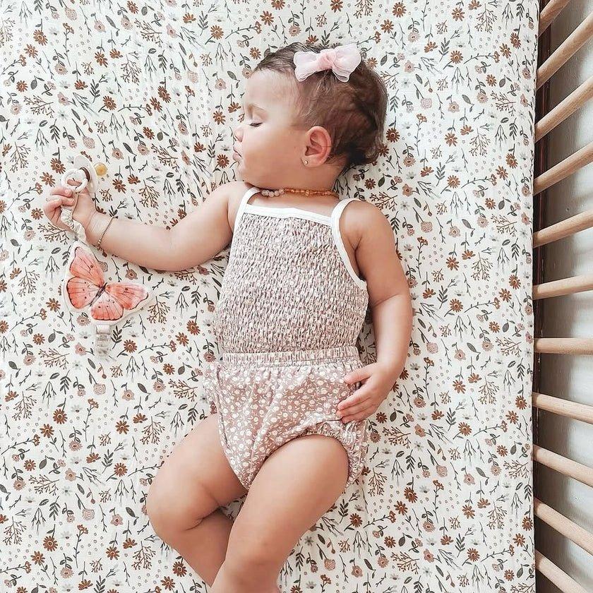 Butterfly Paci Friends image number 2