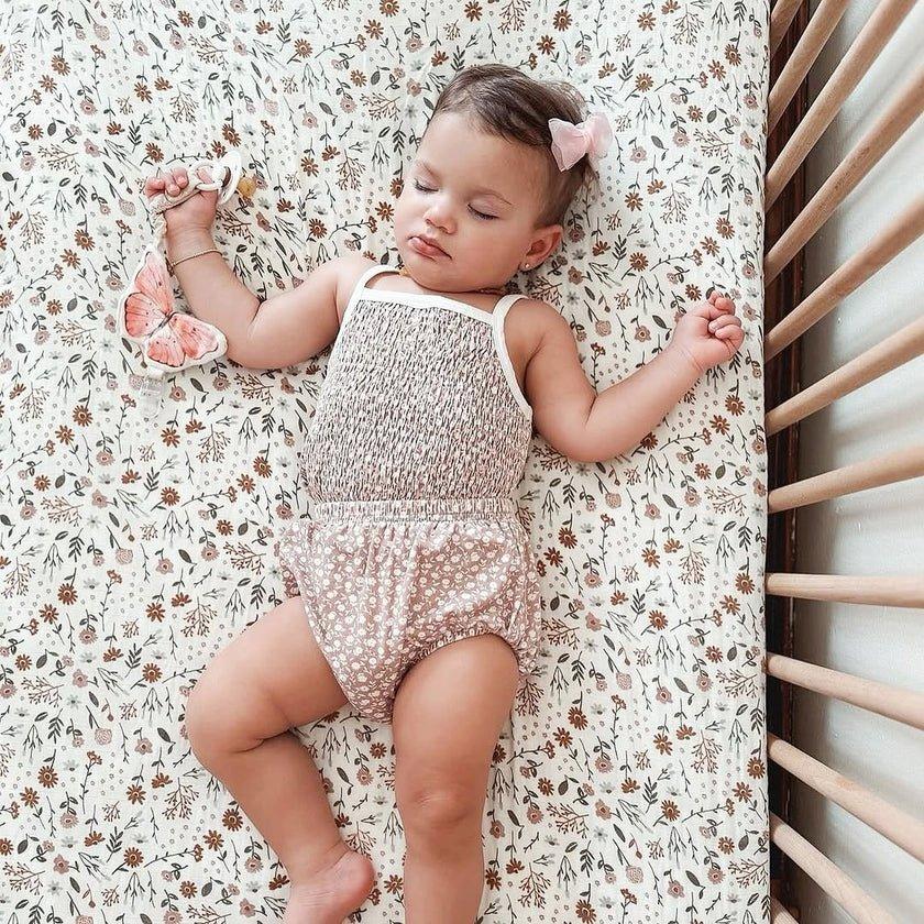 Butterfly Paci Friends image number 1