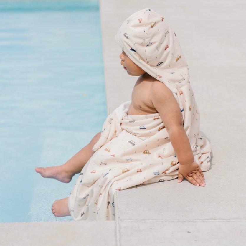 Hooded Towel in Cars image number 1