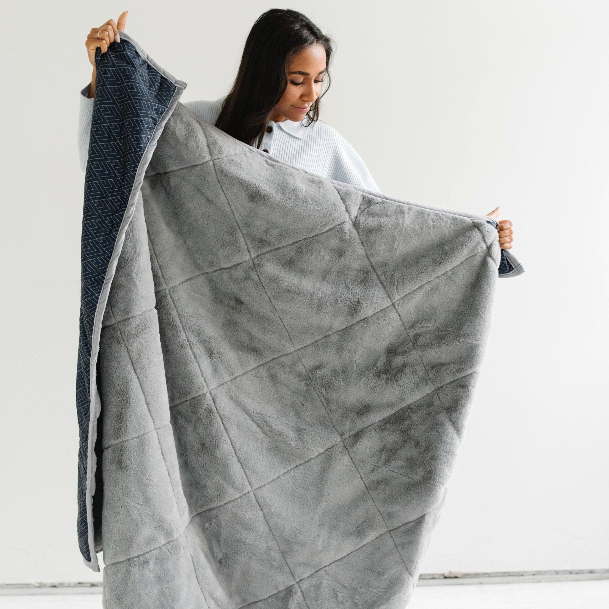 Outdoor Blanket in Summit