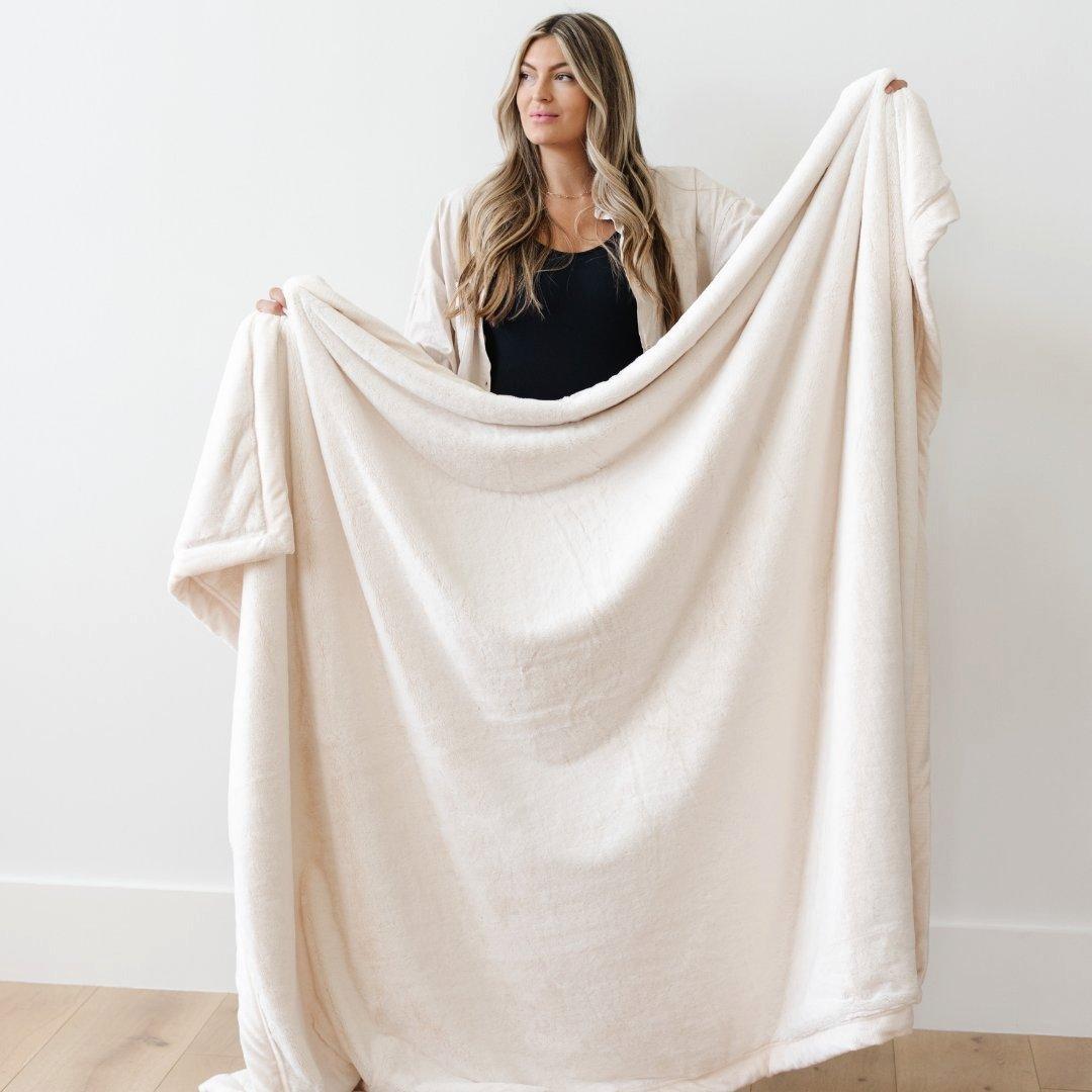 Lush Blanket in Natural image number 3