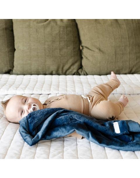 Lush Blanket in Navy