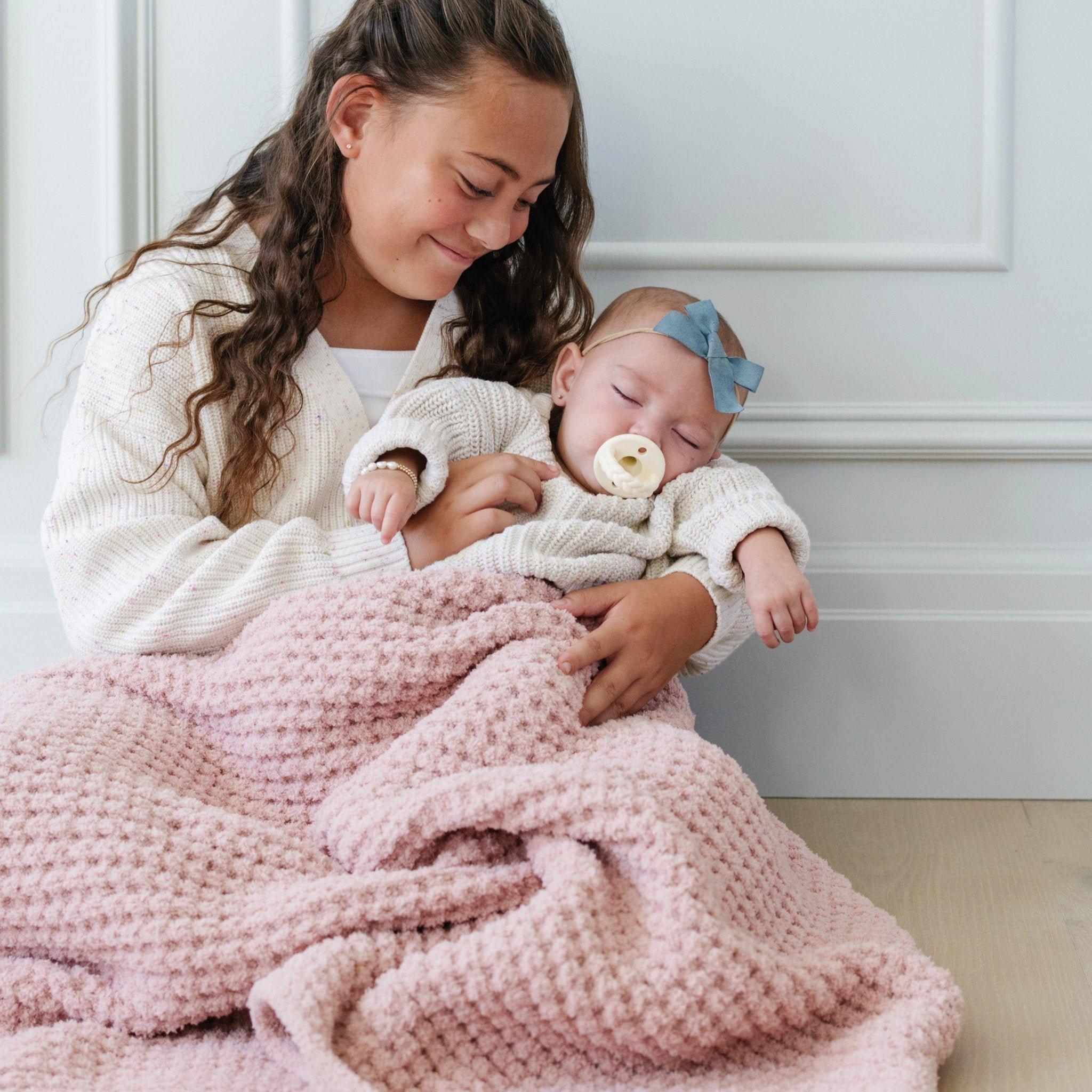 Waffle Knit Blanket in Rosette image number 2
