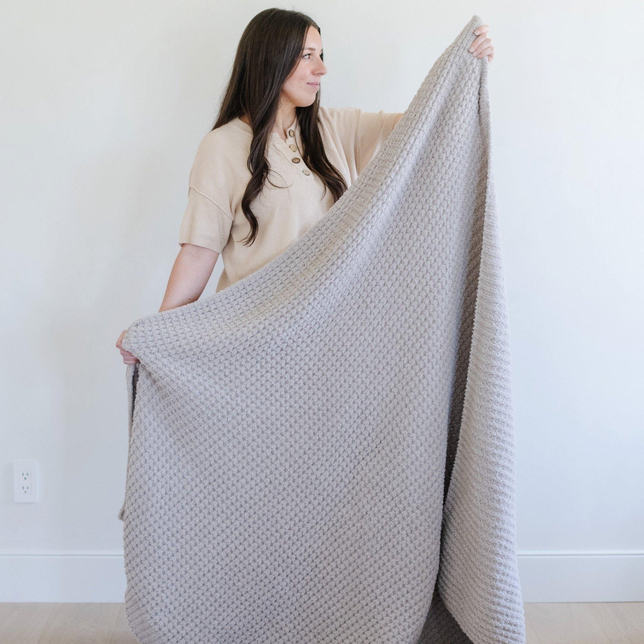 Waffle Knit Blanket in Oatmeal image number 2