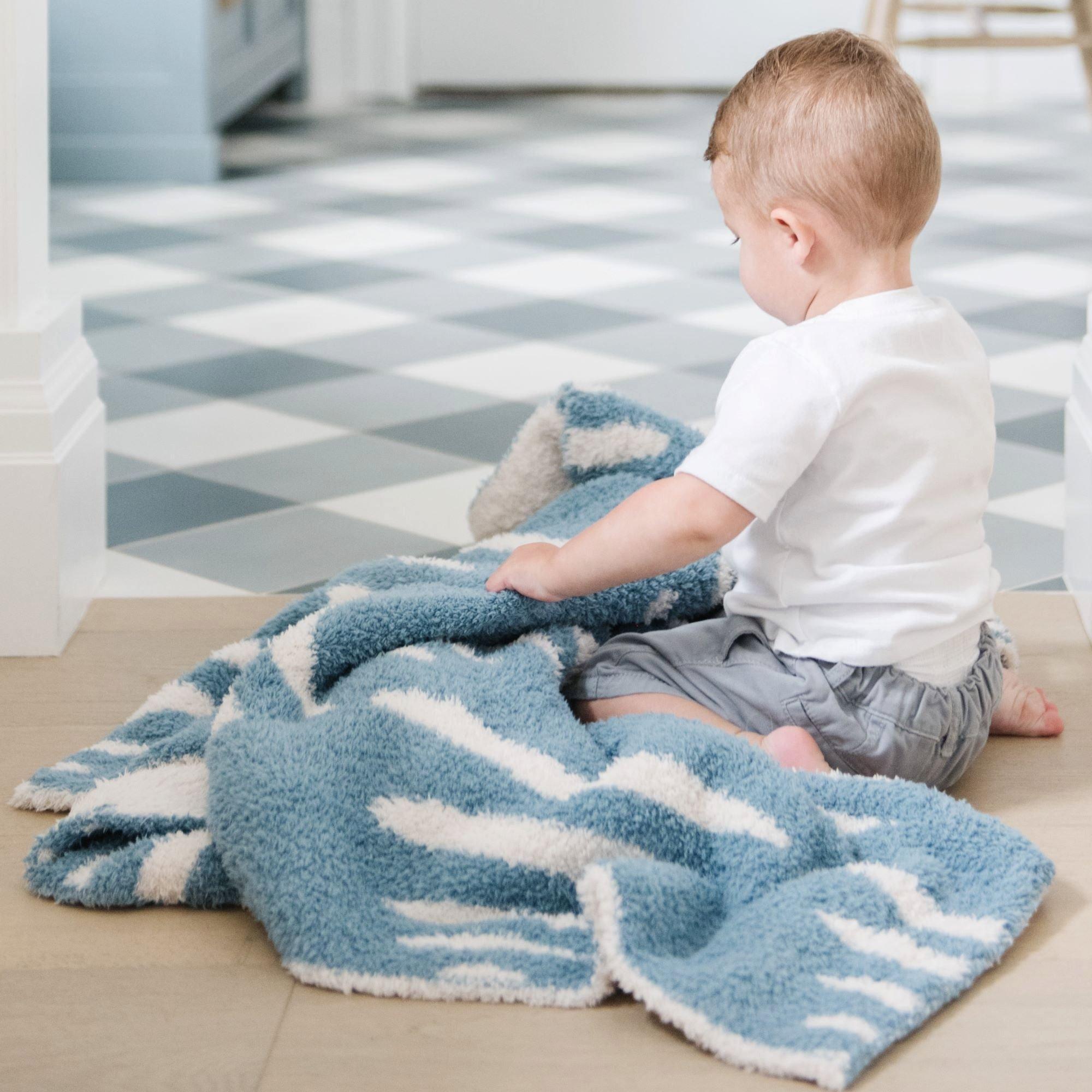 Double Layer Bamboni Blanket in Triangle image number 2