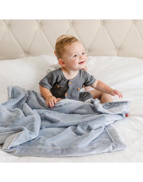 Lush Blanket in Storm Cloud