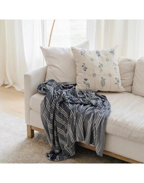 Minky Stretch Blanket in Stripe