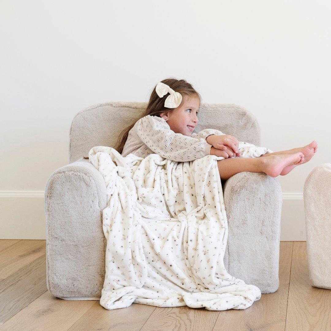 Snuggle Up Faux Fur Chair Buff image number 2