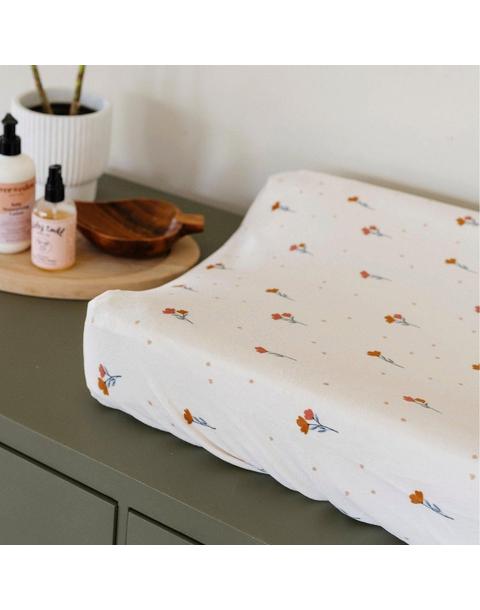 Floral Changing Cover