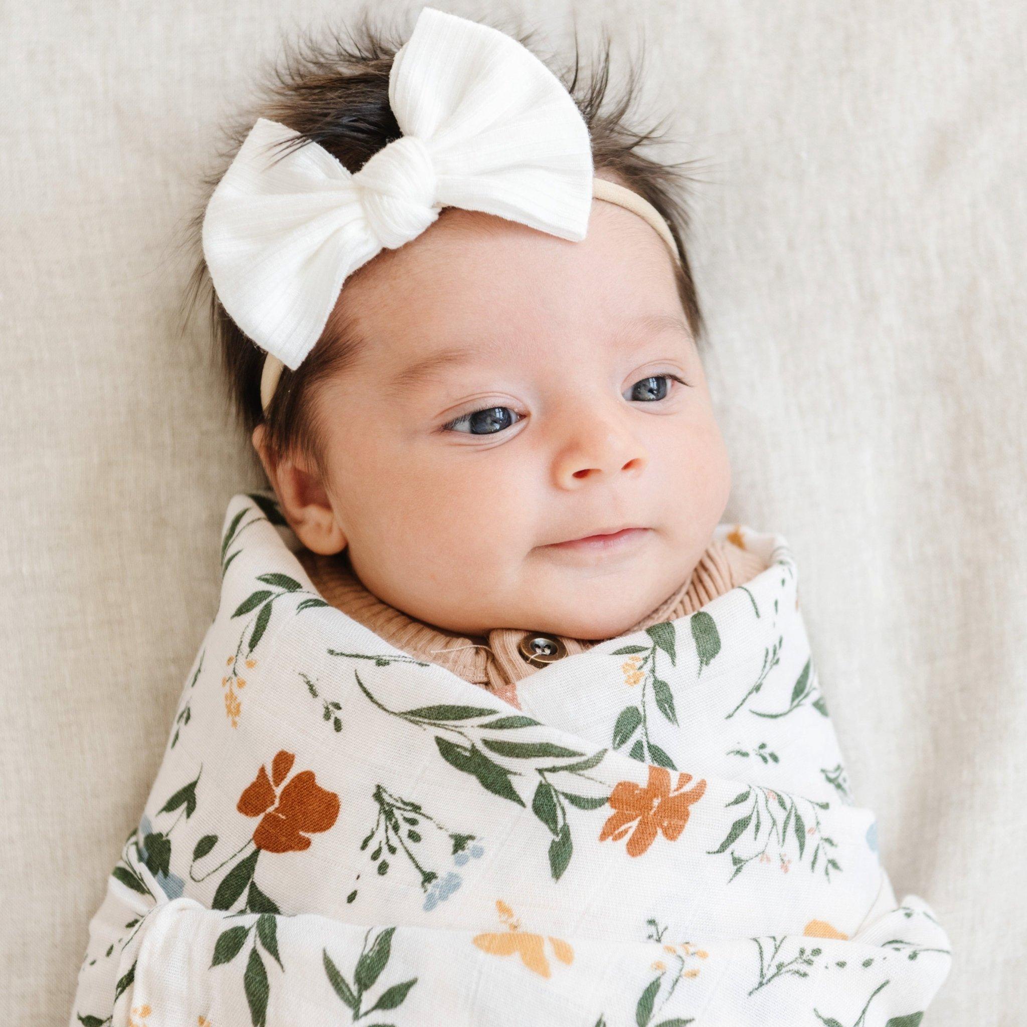 Bamboo Rayon Muslin Swaddle Fleurs image number 2