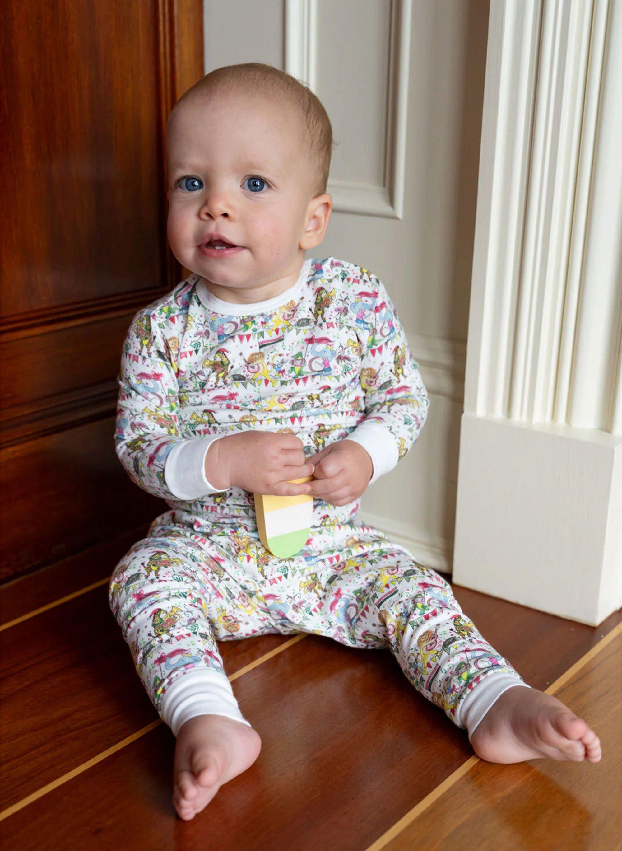 The Two Piece Pajamas-Musical Jubilee image number 4