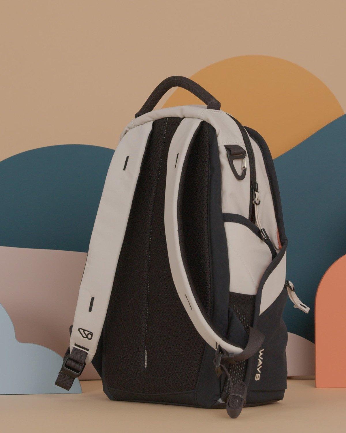 Unisex Mini Kids Backpack image number 3