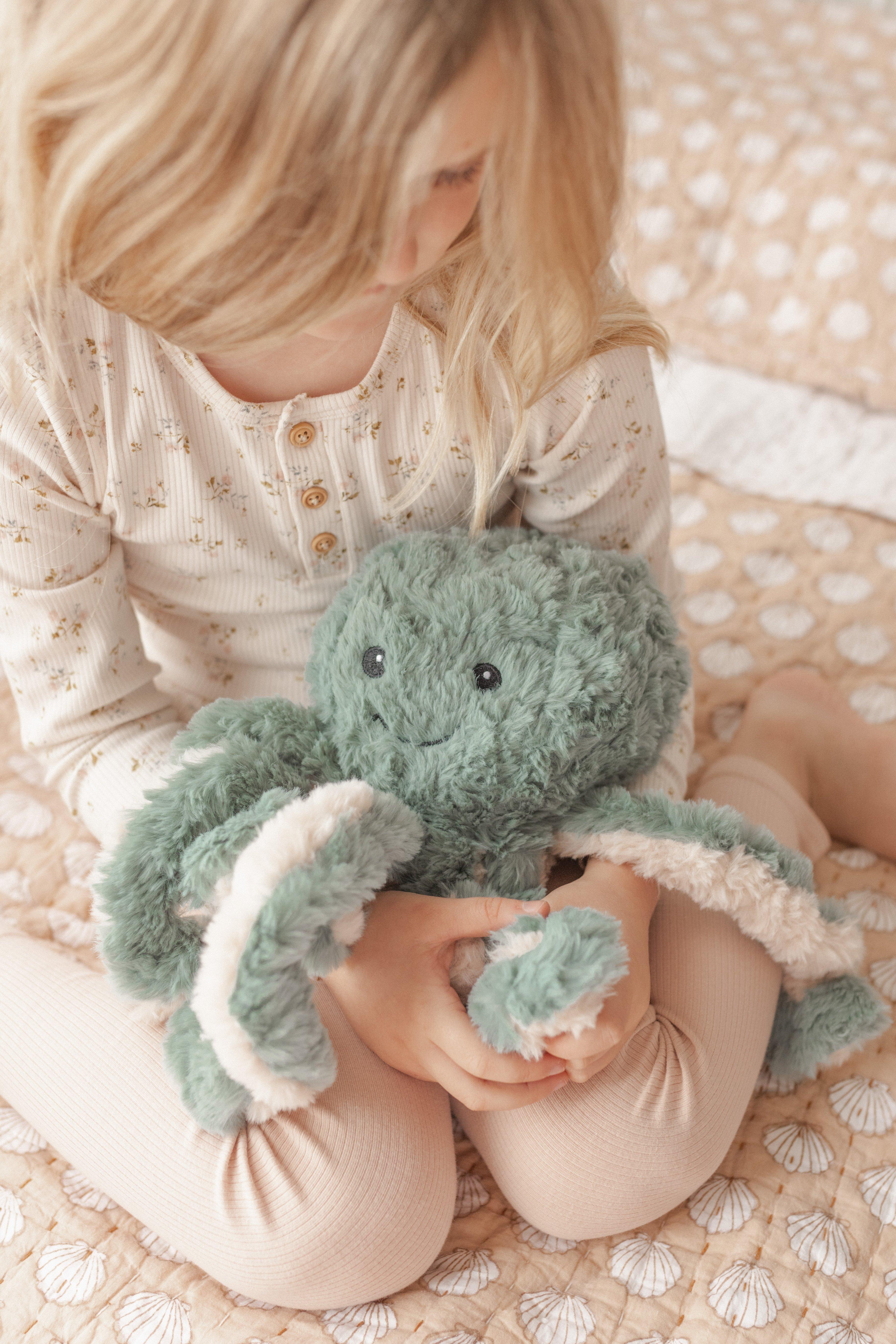 Ollie the Weighted Octopus image number 1