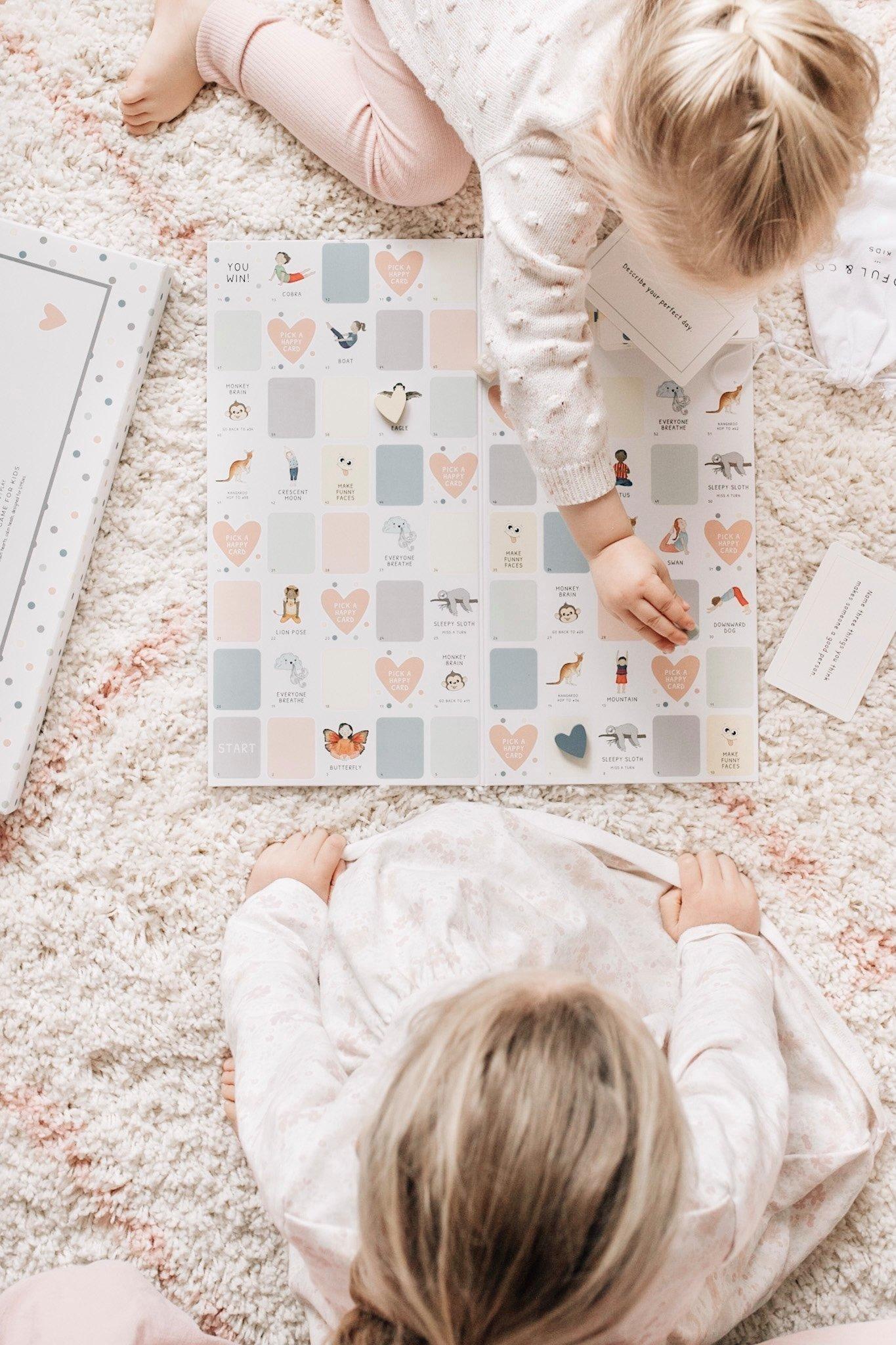 Happy Hearts Board Game image number 2