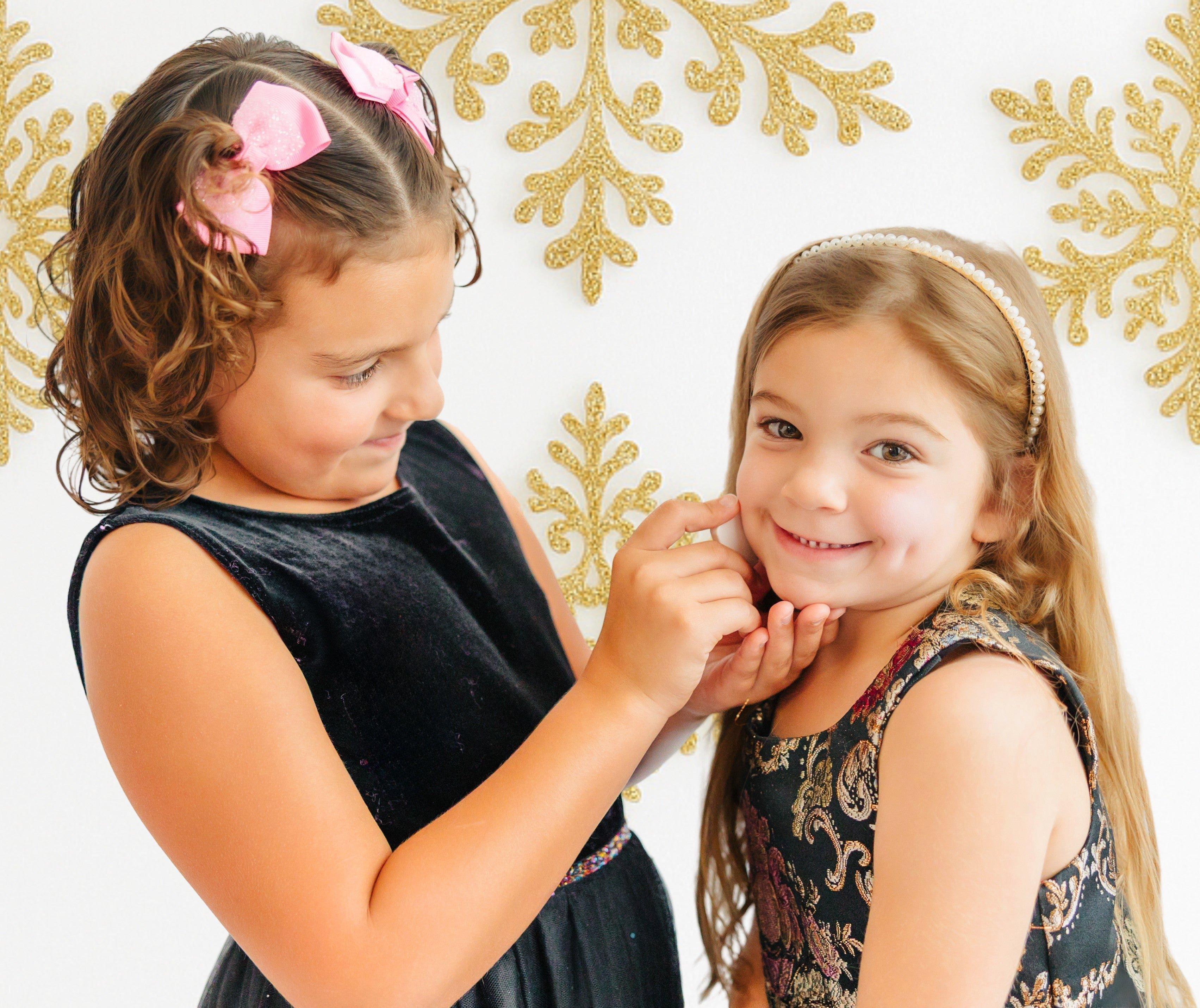 Glacier Pop - Kids' Holiday Blush and Lip Shimmer Set image number 3