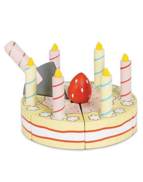 Sliceable Birthday Cake & Candles