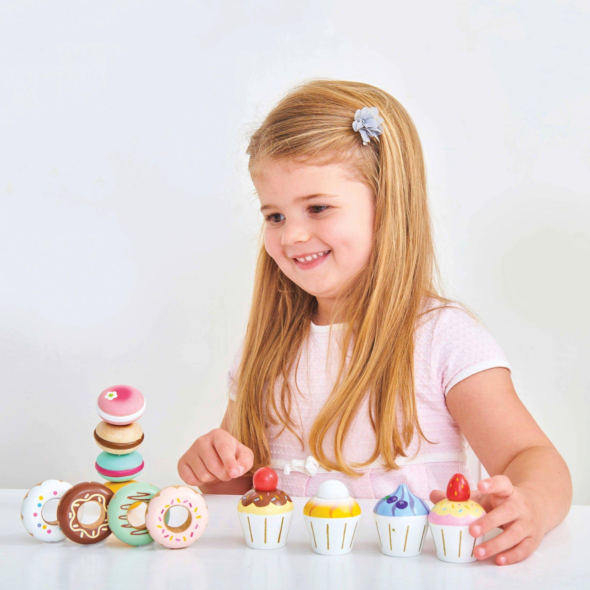 Wooden Cupcake Play Food Set image number 2