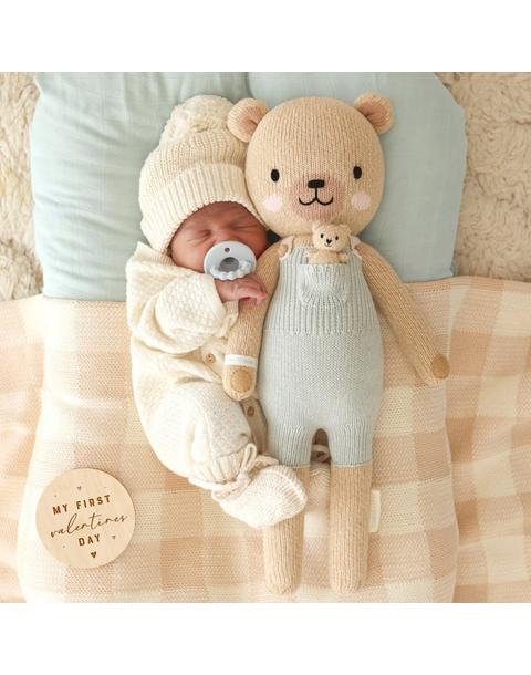Alexander the honey bear