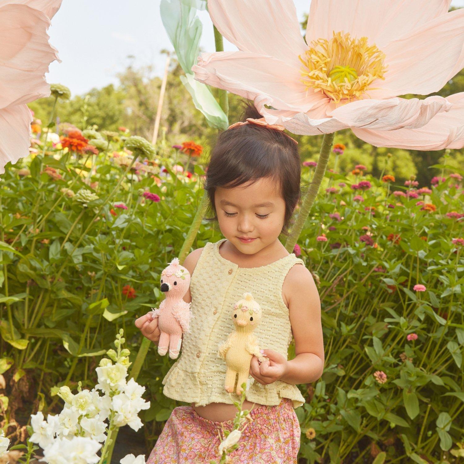 Tiny Flora the duckling (mauve) image number 4