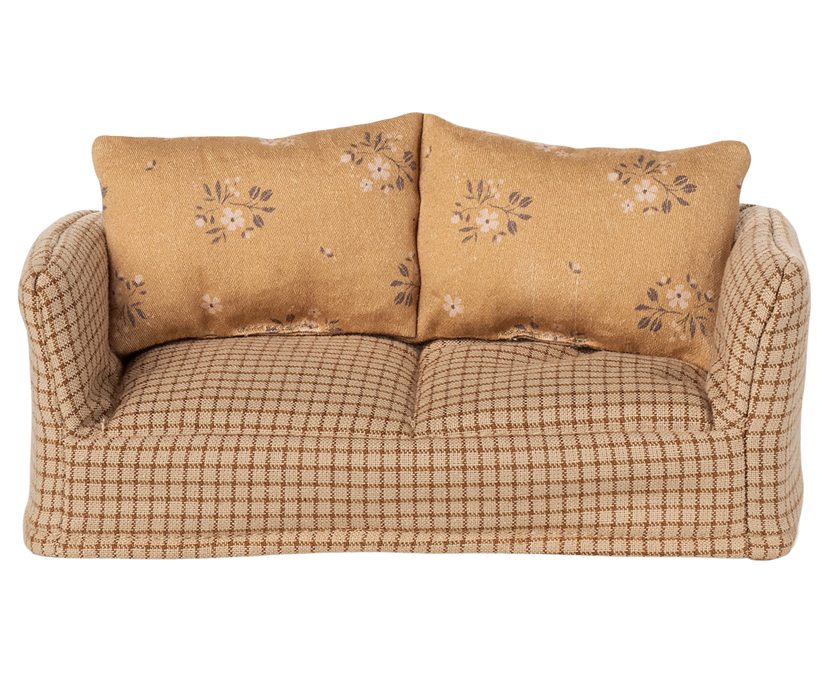 Couch, Mouse - Mable image number 1