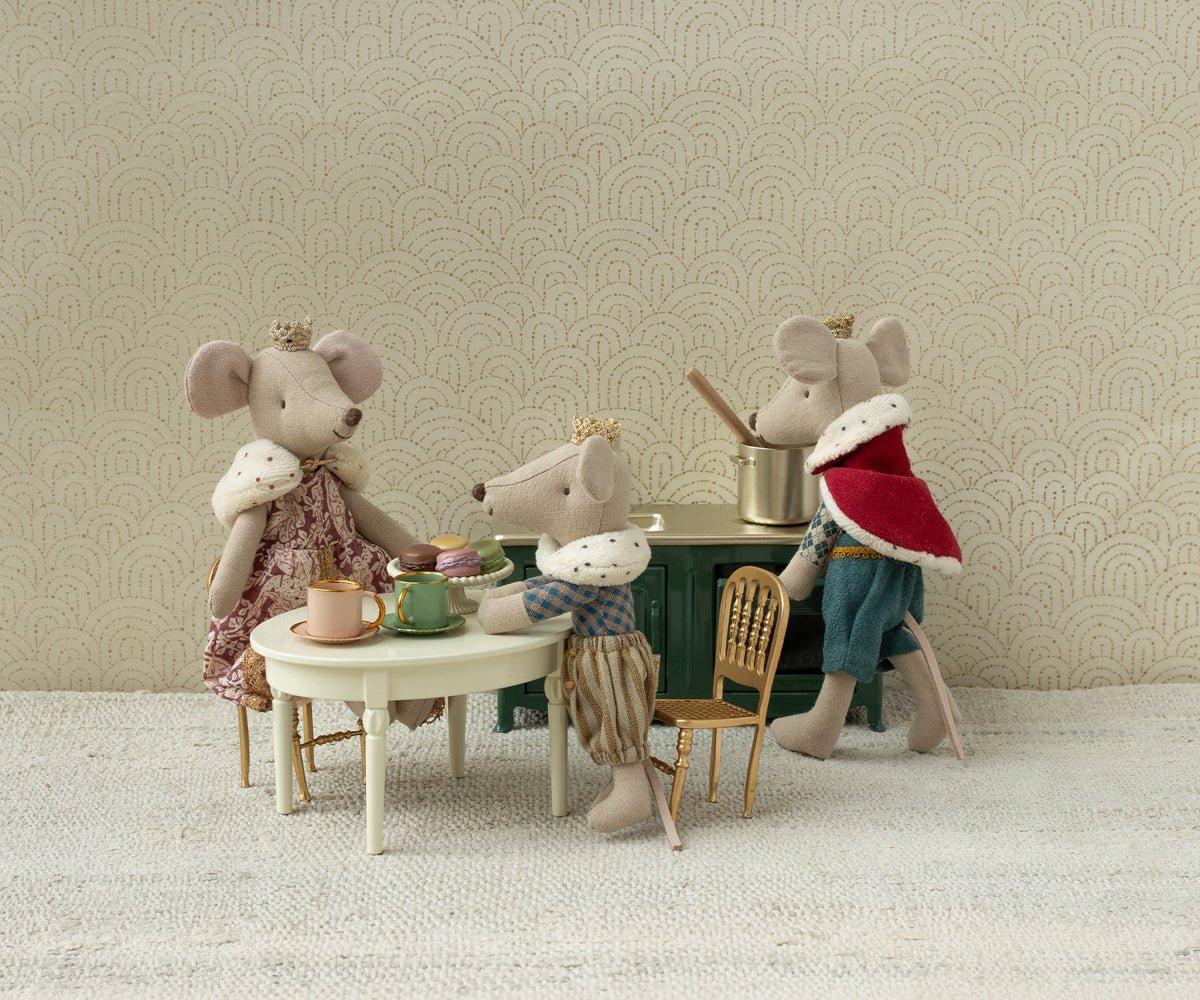 Prince mouse, Big brother image number 1