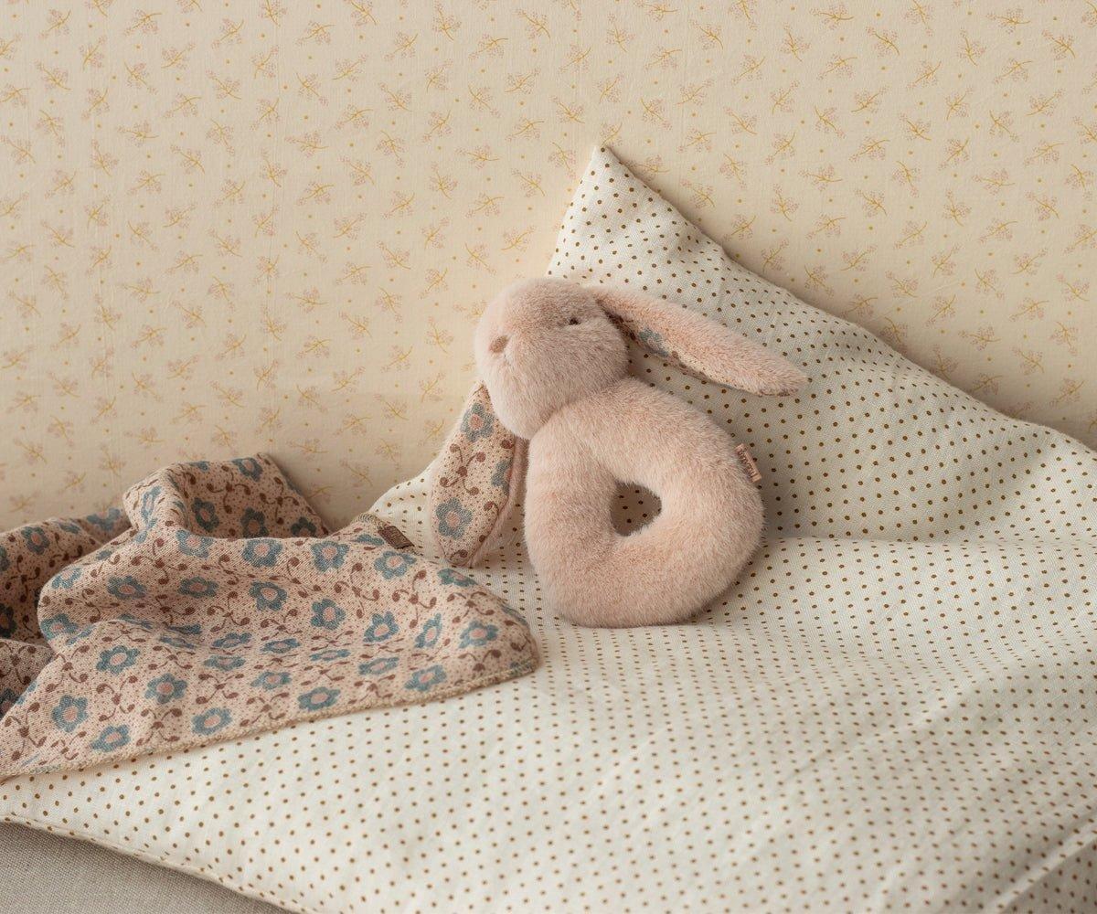 Bunny rattle set - Powder image number 1