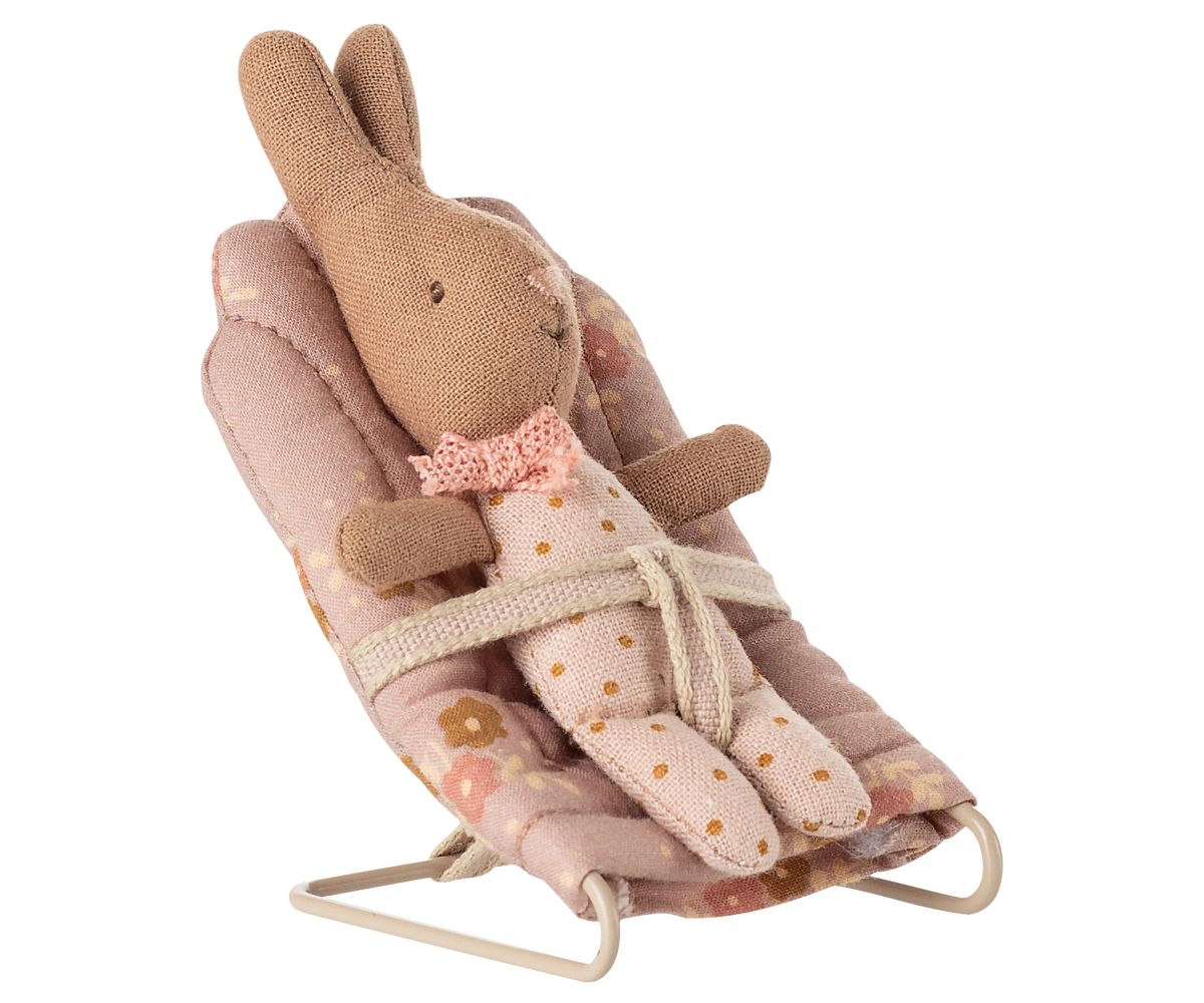 Babysitter, My - Rose image number 2