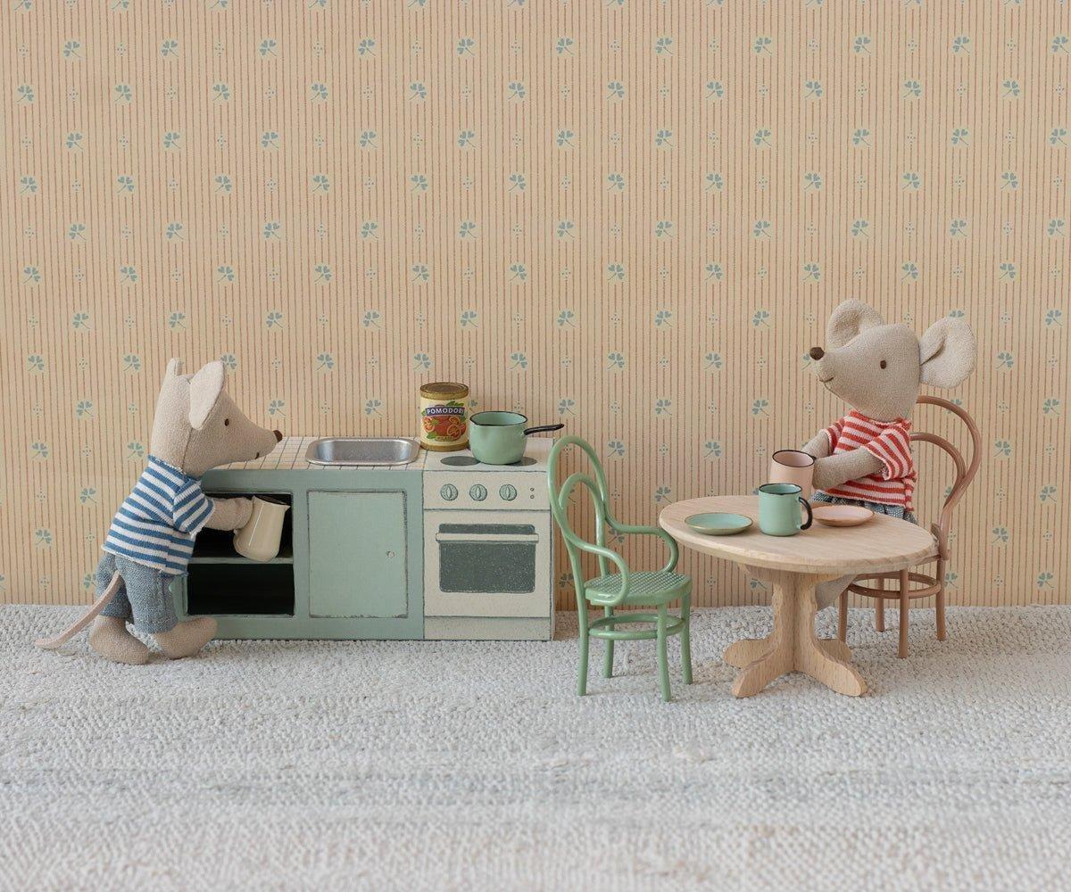 Kitchen counter, Mouse image number 1