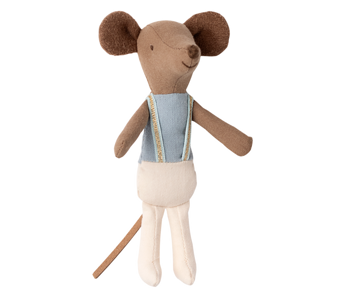 Ballet dancer mouse, Big brother image number 1