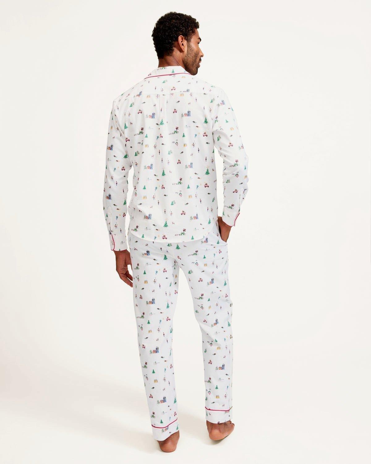 Men's Twill Pajama Set in Holiday Town image number 3