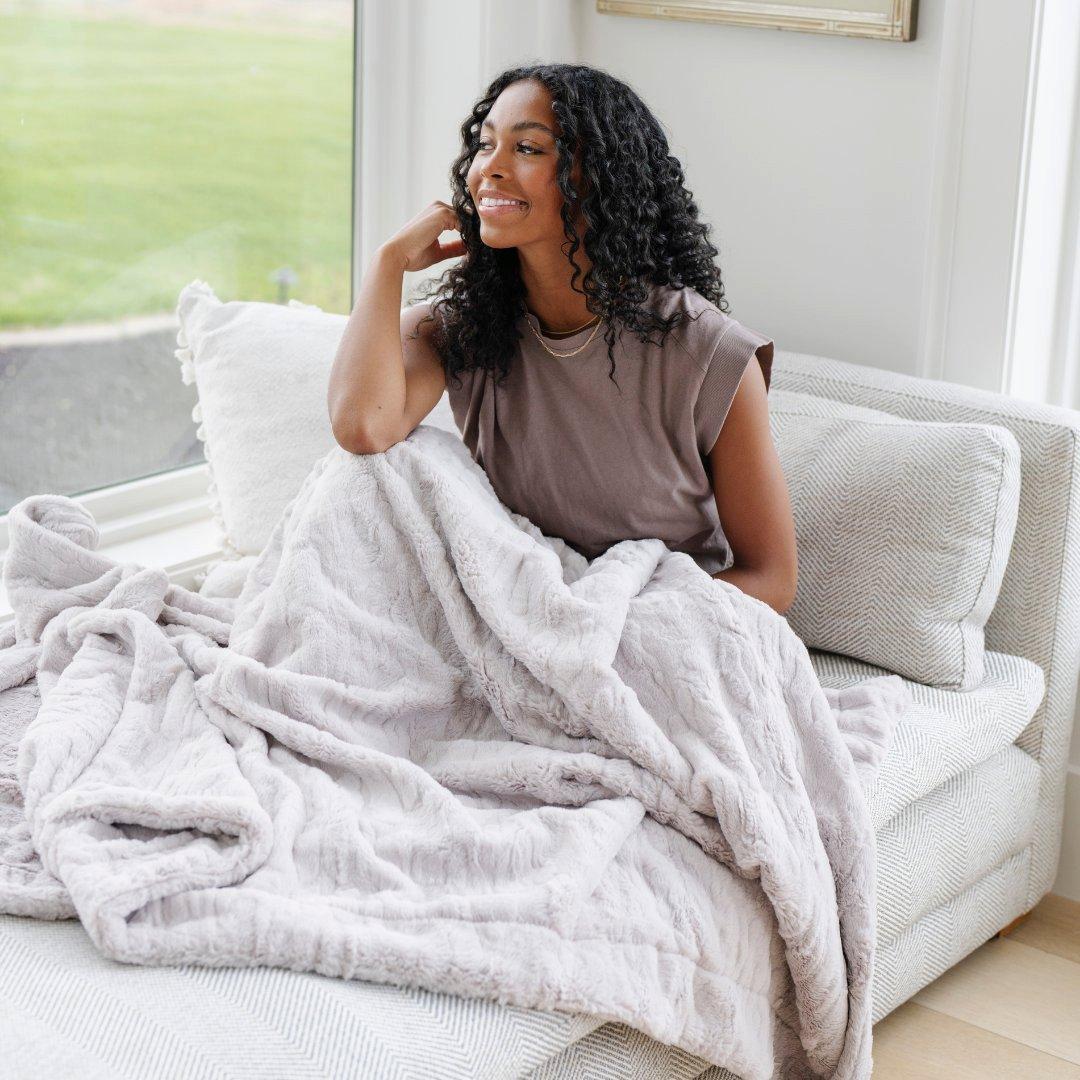 Patterned Faux Fur Throw Blanket in Feather image number 1