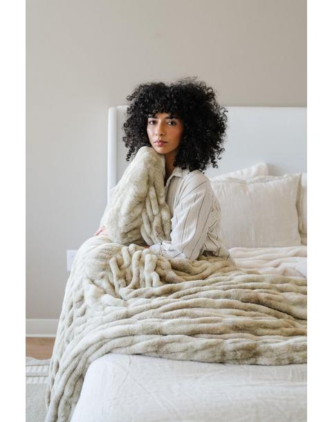 Double Ruched Throw Blanket in Sandshell Blend
