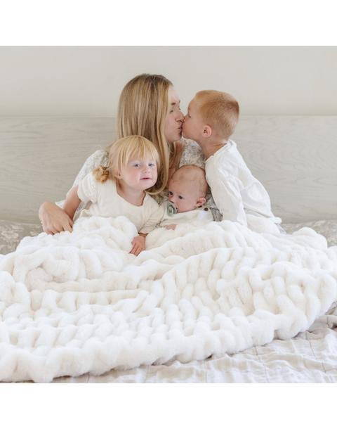 Double Ruched Throw Blanket in Snow