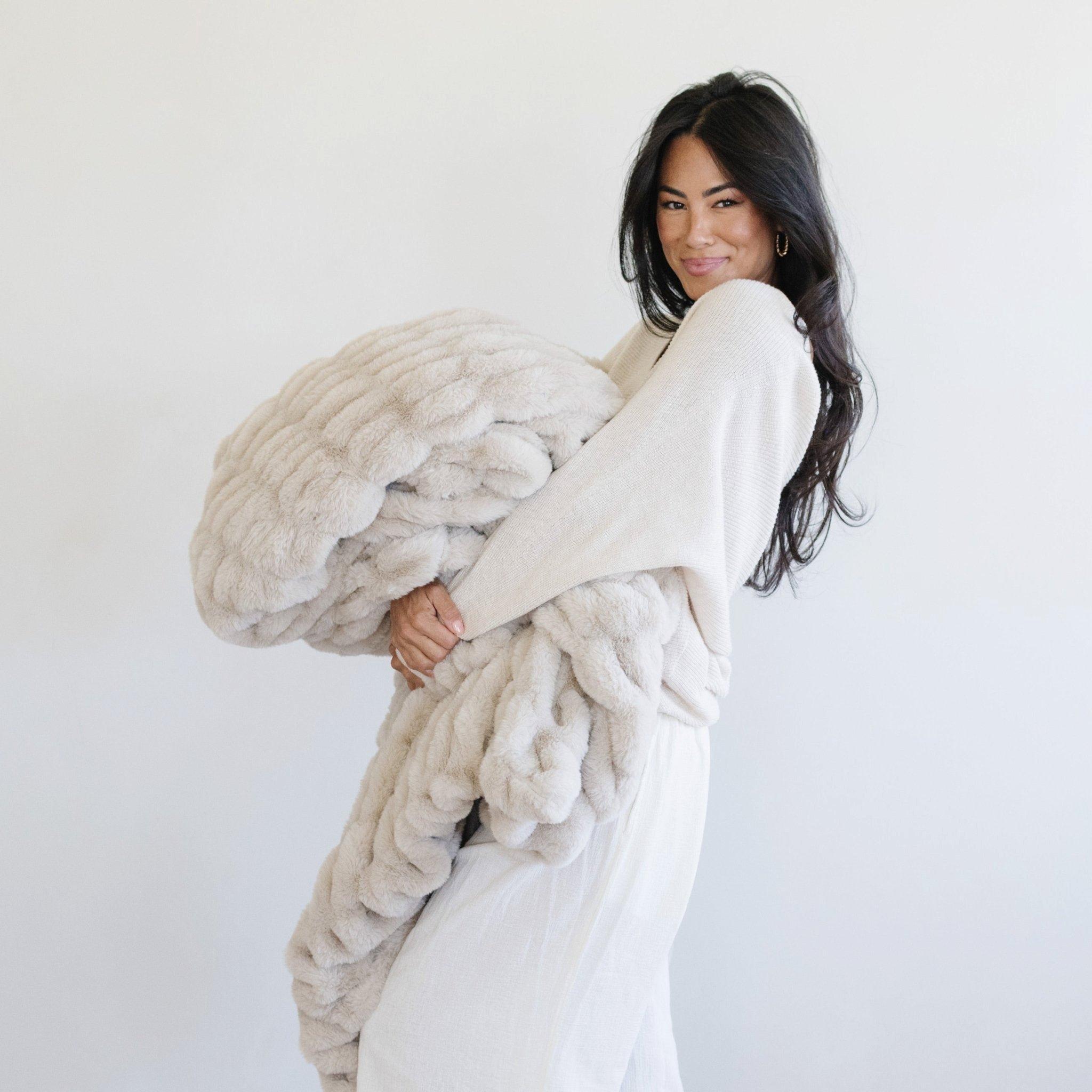 Double Ruched Throw Blanket in Flax image number 1