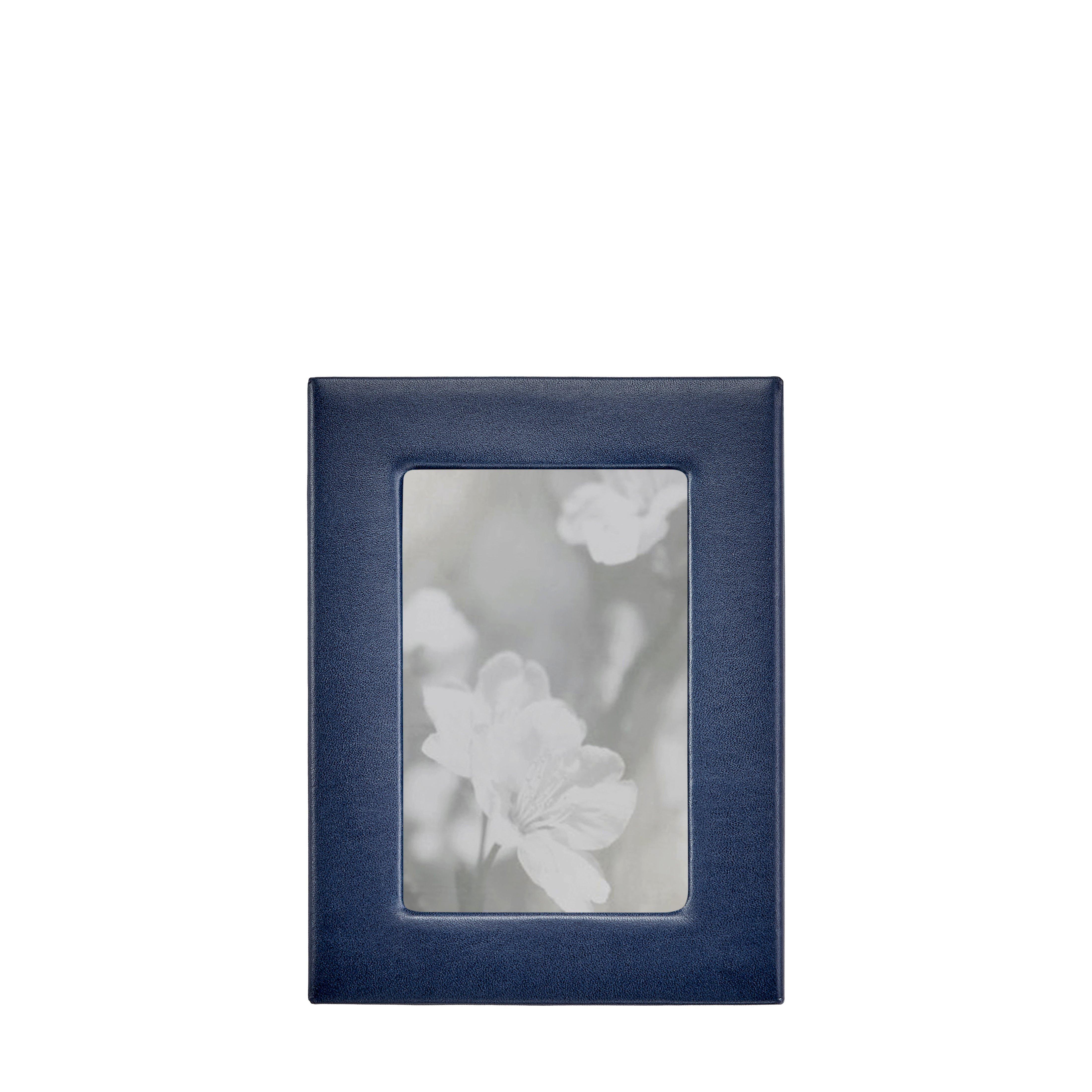 Studio Frame Blue Traditional Leather