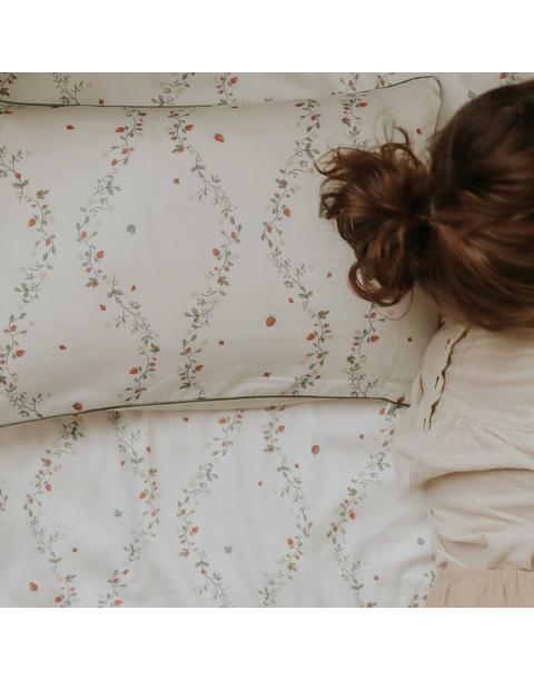 Botanical Berries Toddler Pillow Set - Ivory