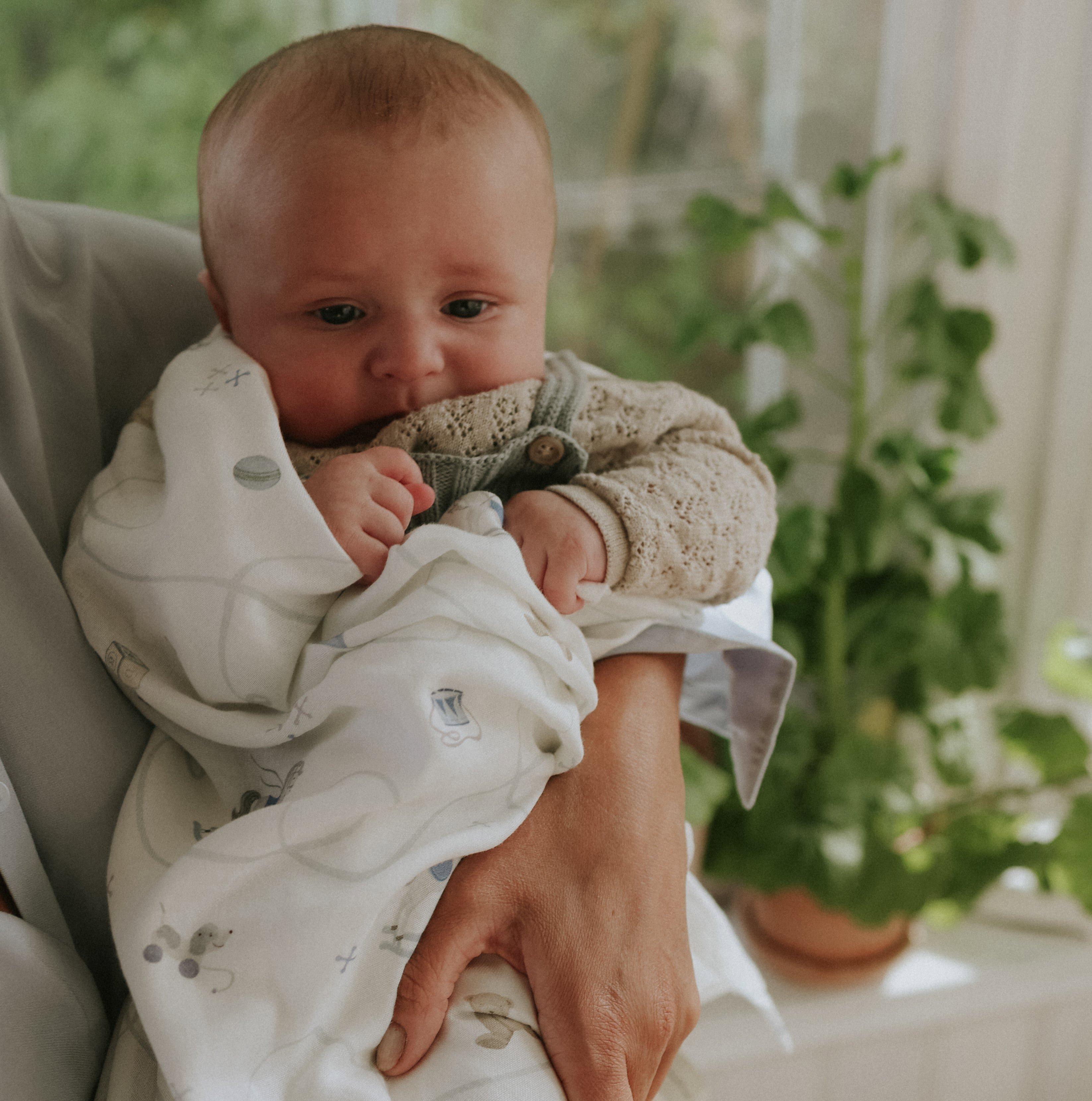 Little Toy Chest Swaddle - Ivory image number 4