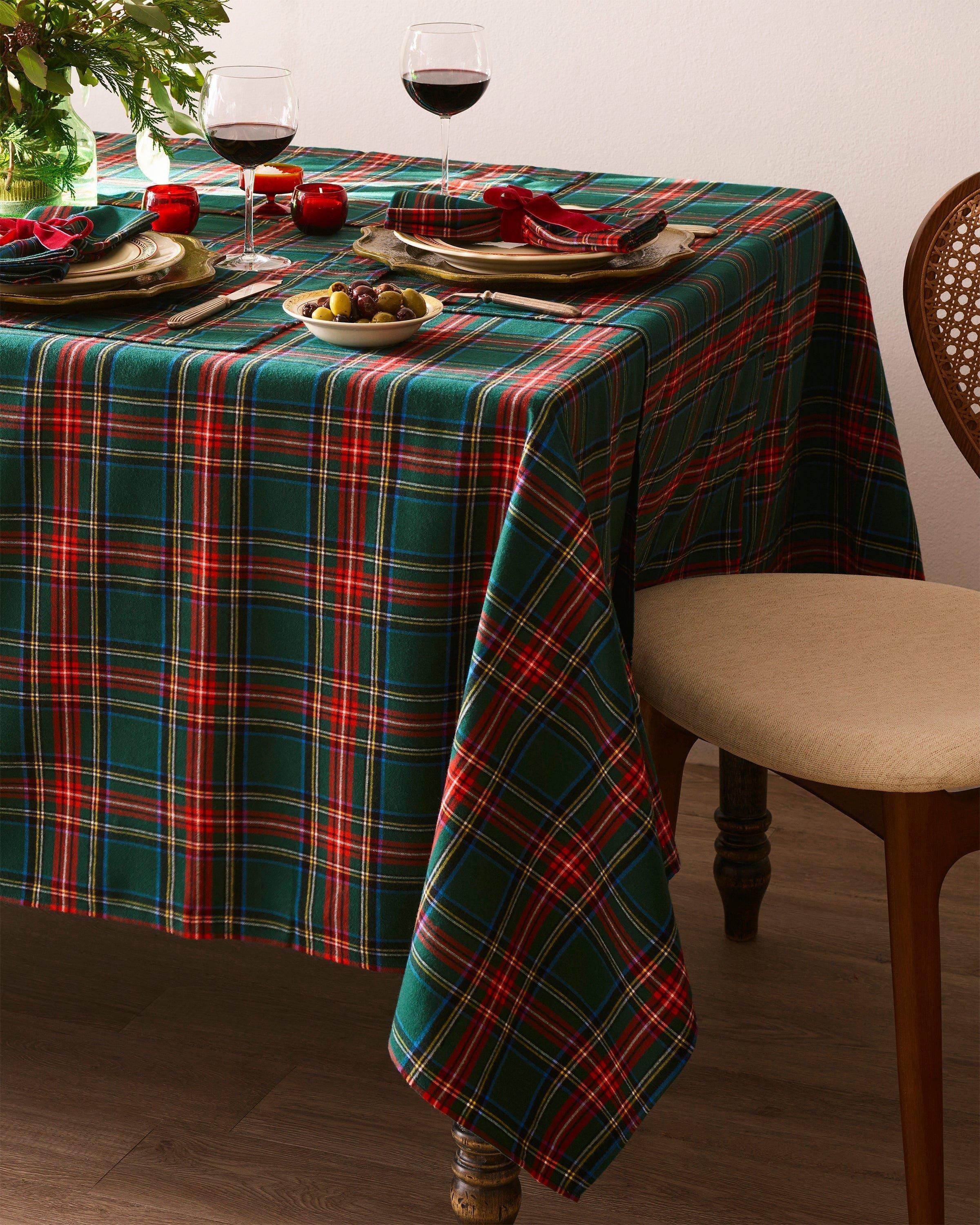 Signature Twill Tablecloth in Kensington Tartan image number 1