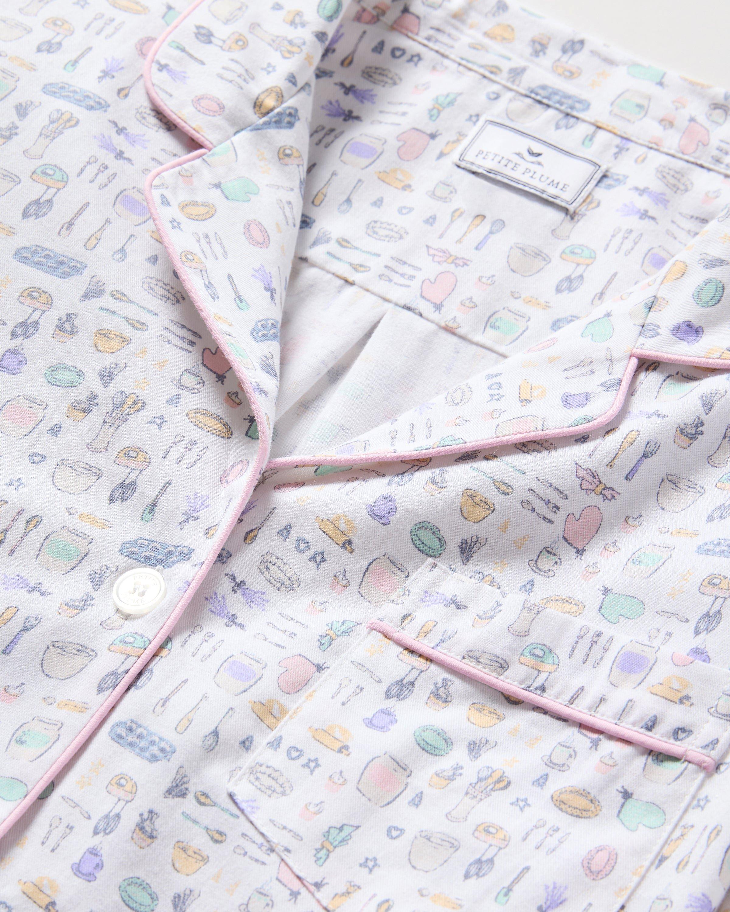 Women's Twill Pajama Set in Baking Spirits Bright image number 4