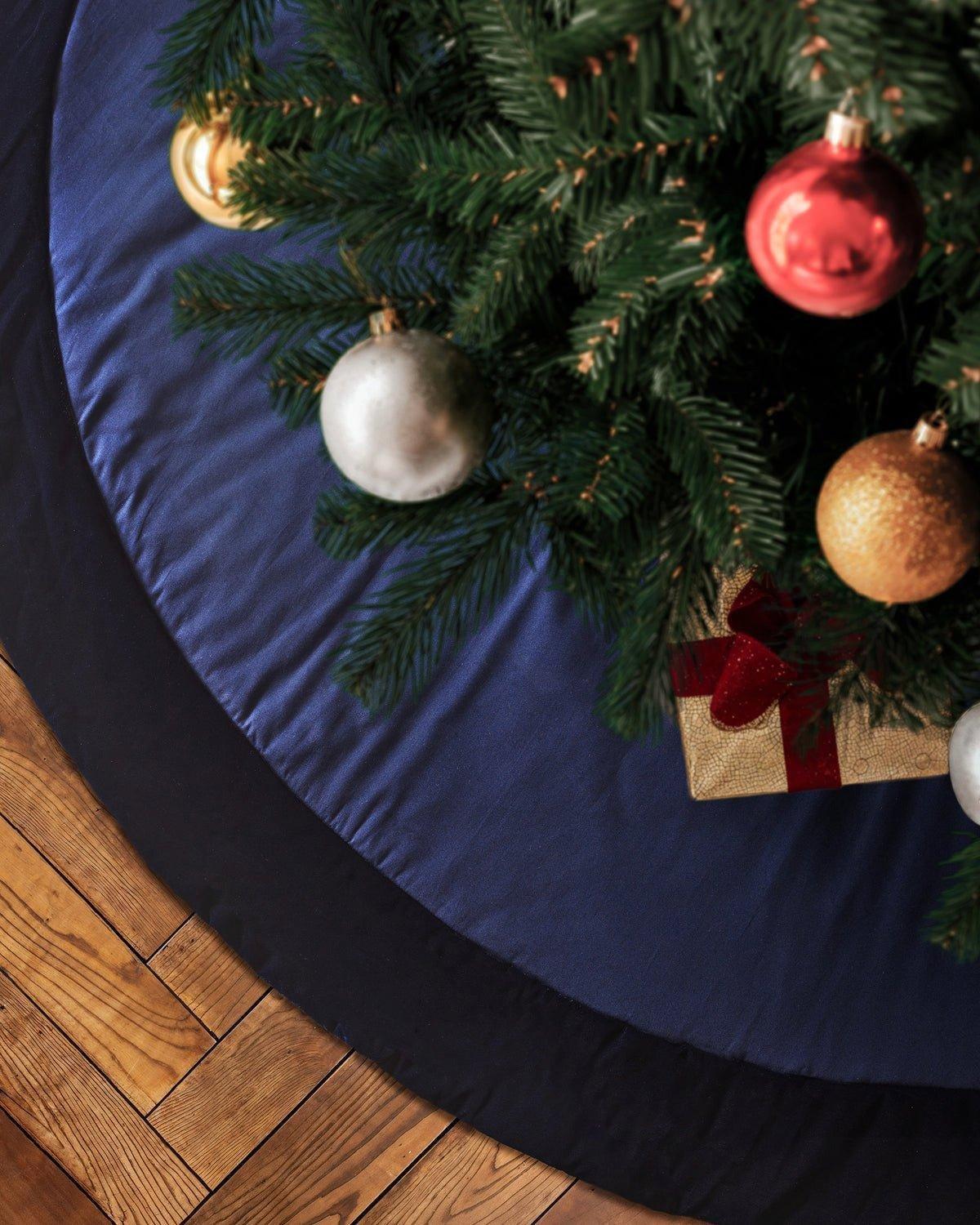 Christmas Tree Skirt in Navy image number 1